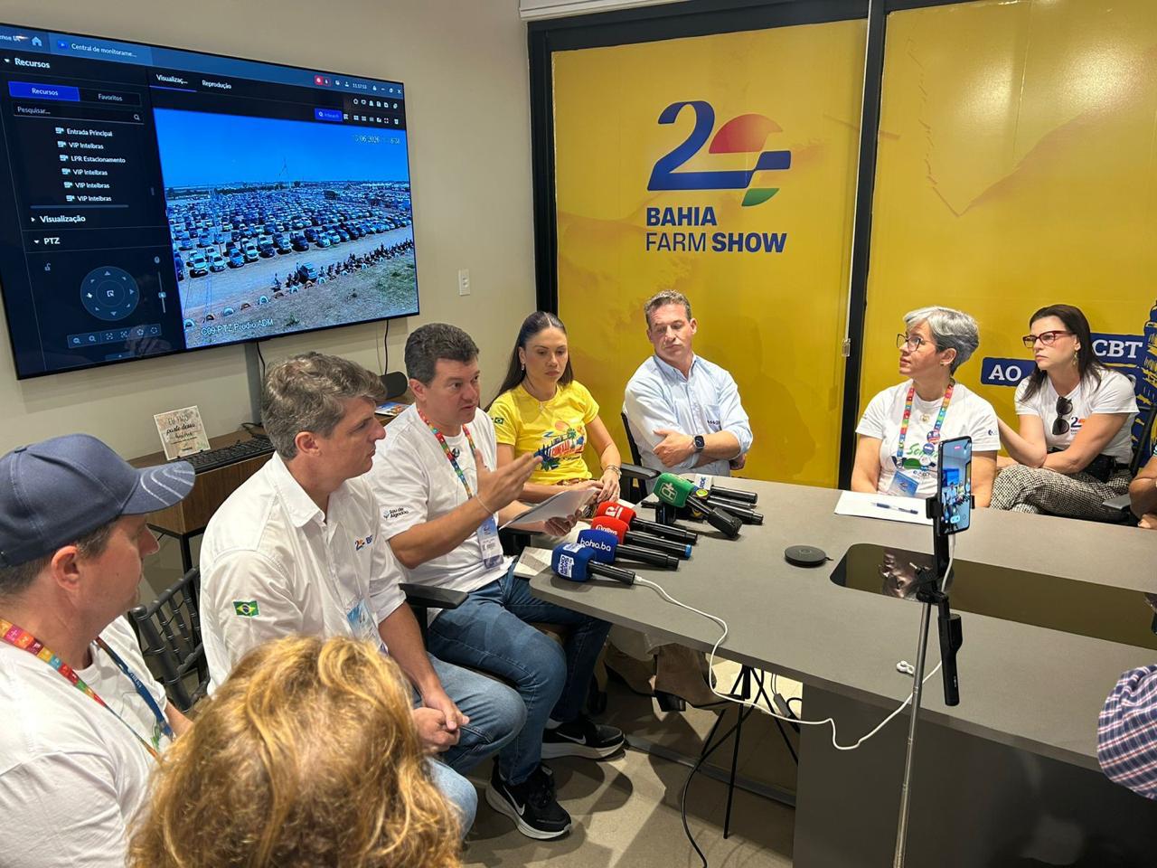Presidente Moisés, Coordenador geral da BFS Alan, Lizane Diretora Executiva AIBA, Jarbas Bergamaschi presidente da Fundação BA, Alessandra Zanotto Costa ABAPA e da Assomiba Maicon Crestani durante entrevista